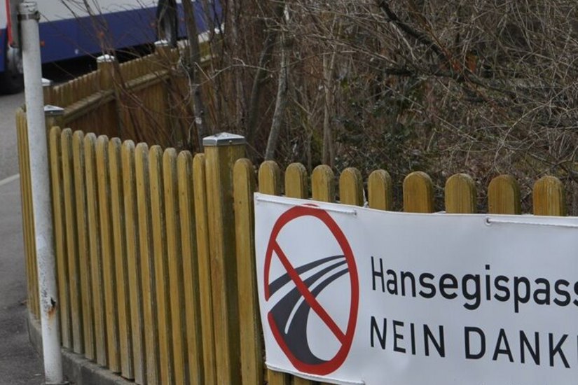 Banner zum Protest gegen den Hansegispass.  Foto: Bürgerinitiative Hansegispass