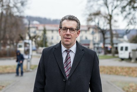 Landrat Peter Polta und die Bürgermeister des Landkreises Heidenheim richten einen gemeinsamen Appell an die Bevölkerung.