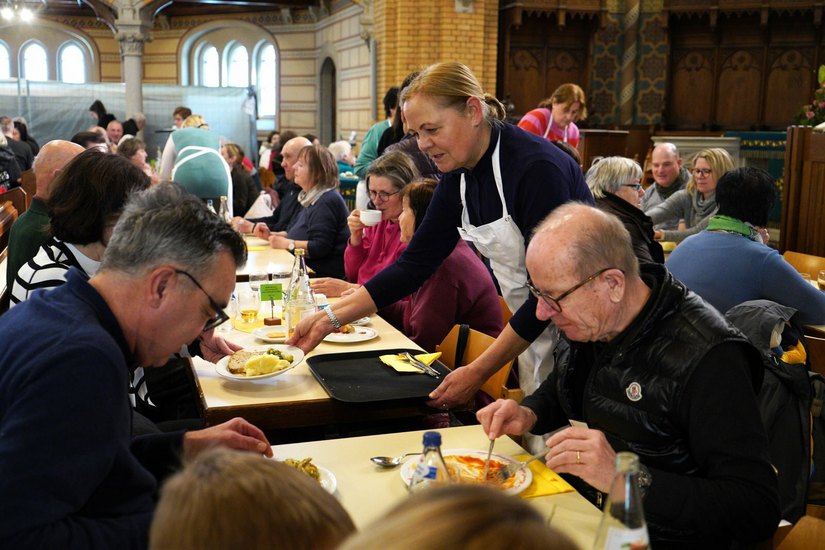 Seit dem 22. Januar gibt es Mittagessen in der Heidenheimer Pauluskirche.