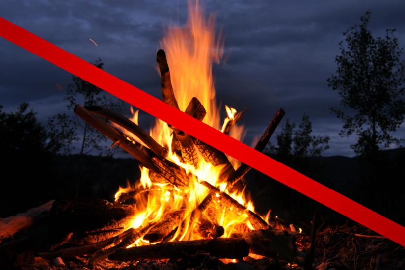 Ein Lagerfeuer könnte aufgrund der Trockenheit zu katastrophalen Bränden führen.