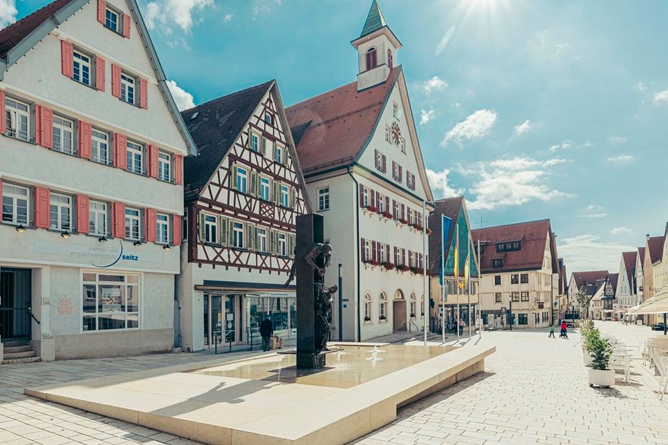 Stadt Giengen_Ansicht Rathaus mit Tourist-Information